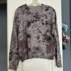 Tie dye sweatshirt size xl fits like large
